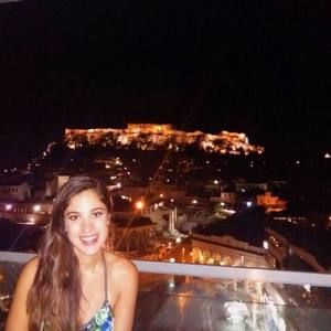 Meet your Posher, Adriana